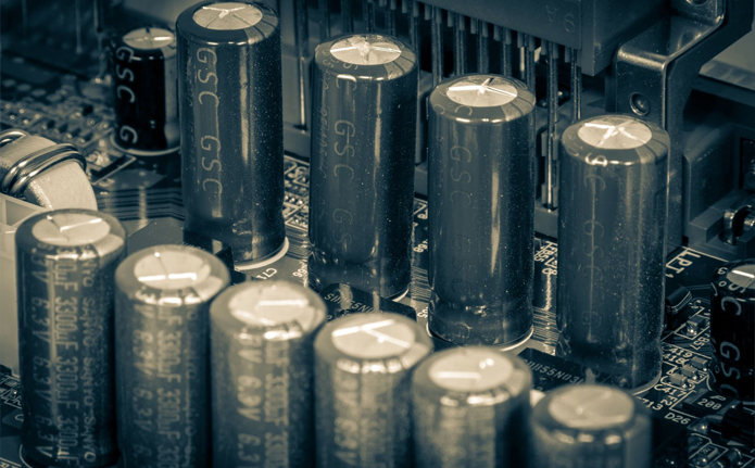 Alumínium elektrolit